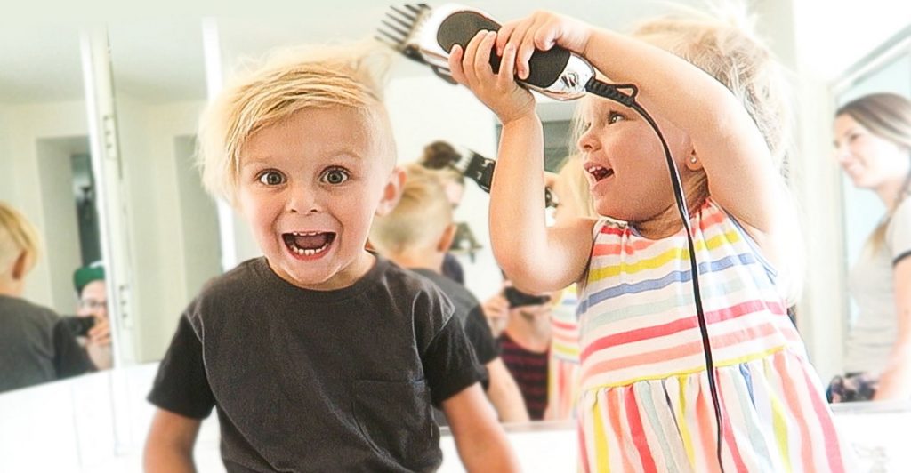 Otroško striženje v salonu