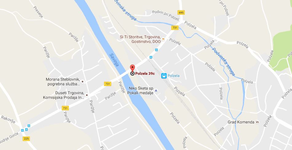 Zunanjost salona in parkirišče na Polzeli